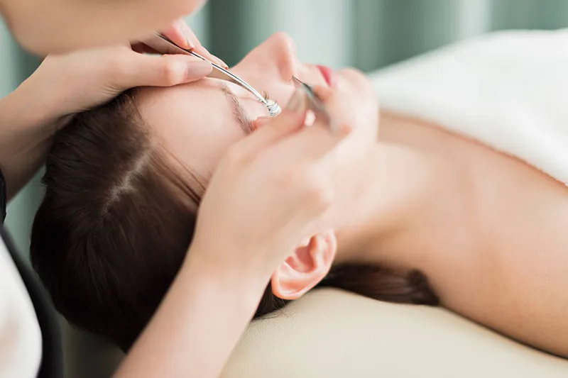 まつ毛・眉毛のメニューについて